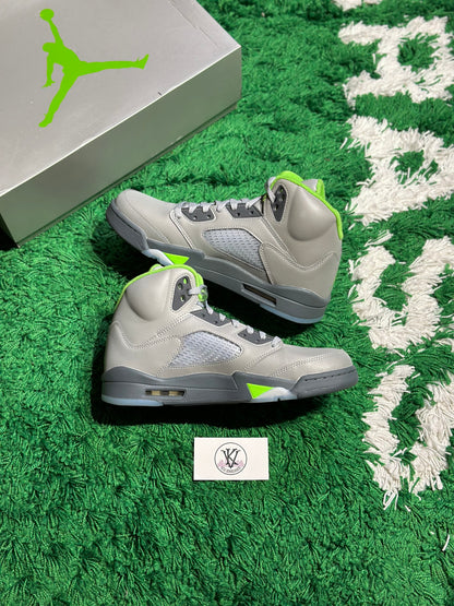 Size 10.5 (NEW) Jordan 5 Green Bean