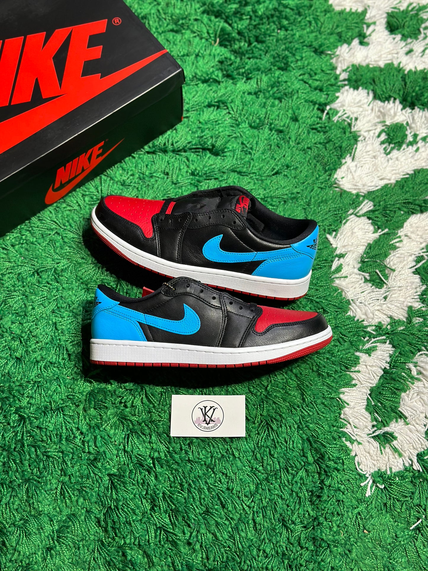 Size 9M (NEW) Jordan 1 Low NC To Chi