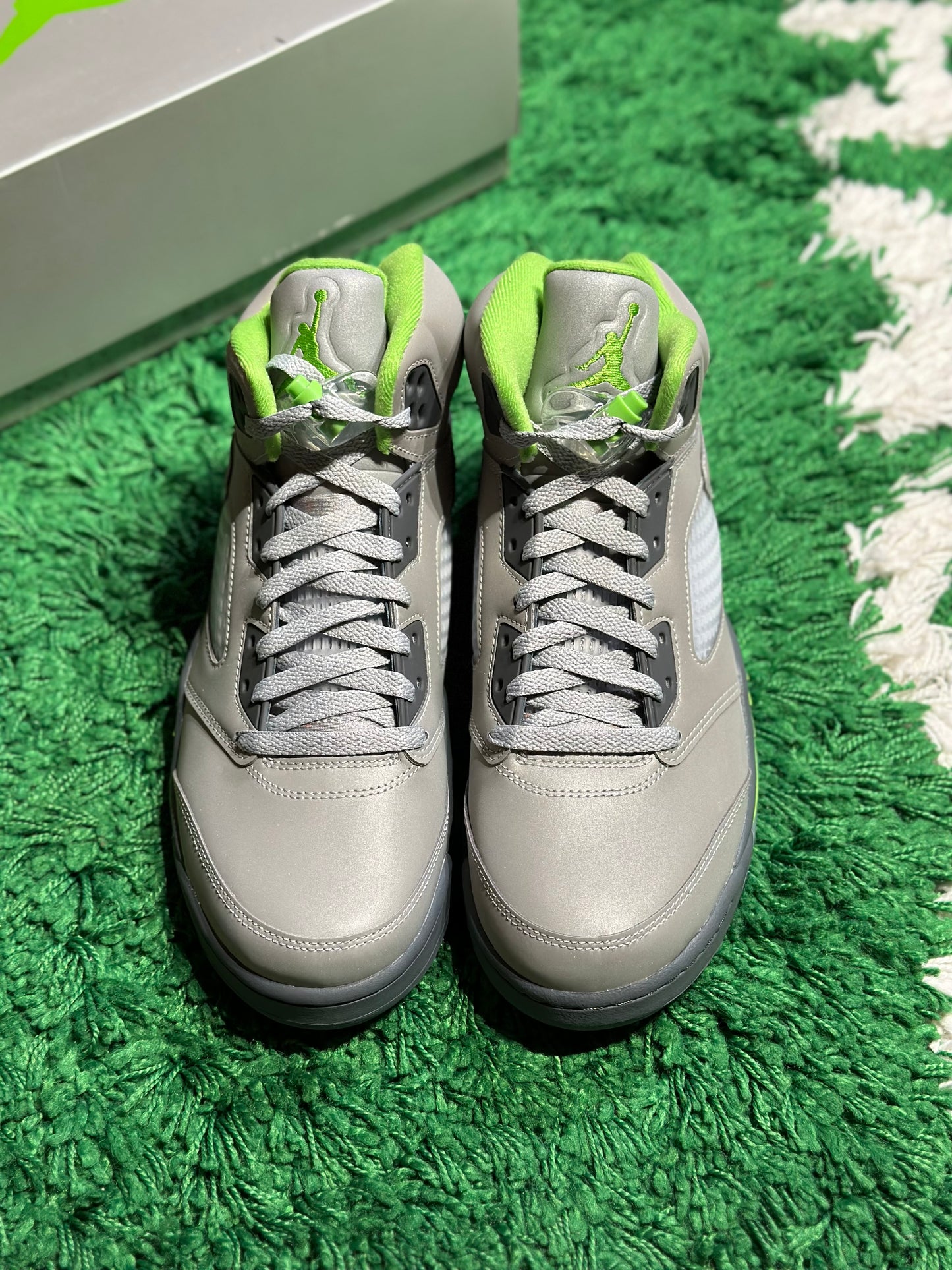 Size 10.5 (NEW) Jordan 5 Green Bean