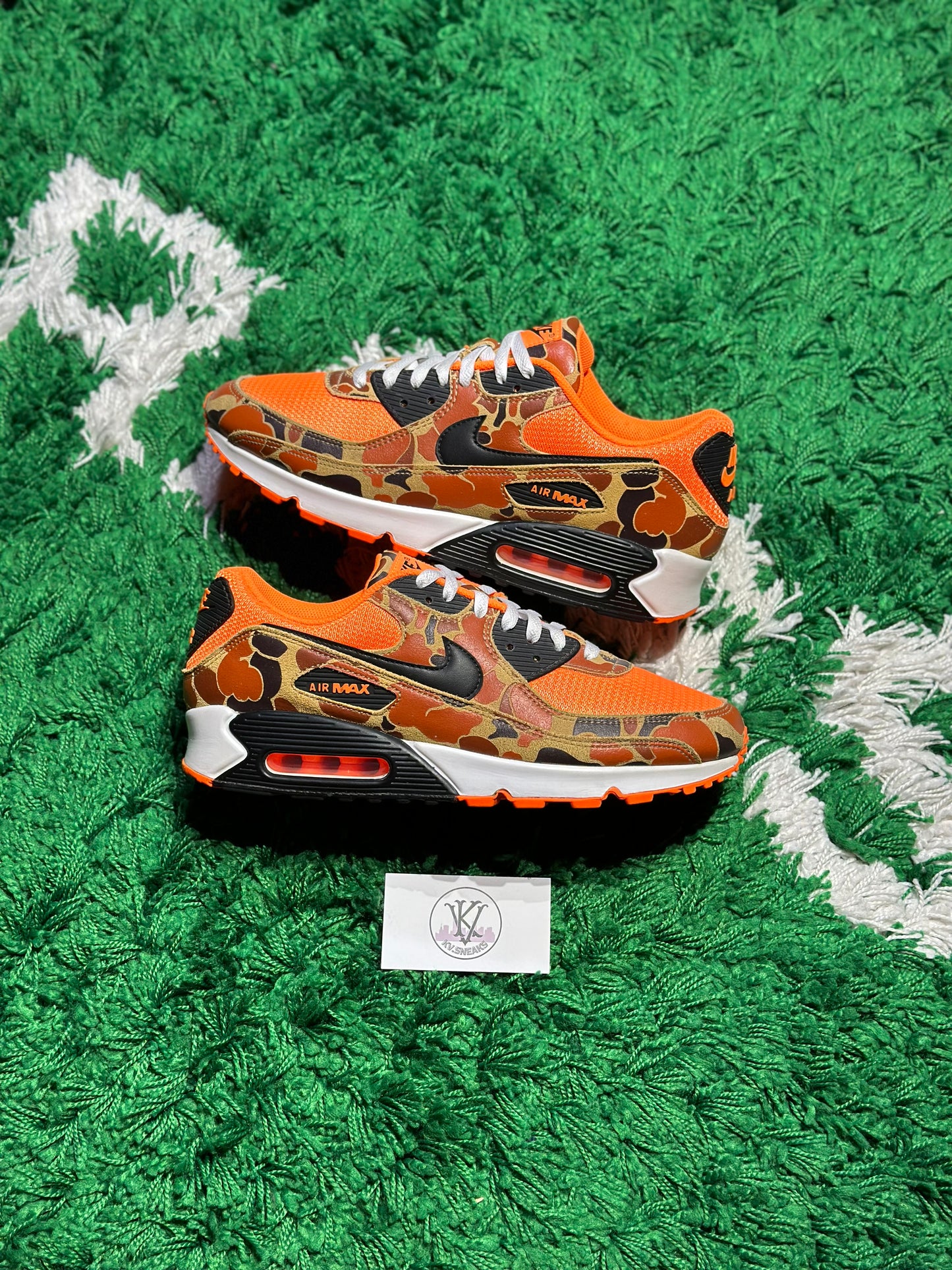 Size 10.5 (PREOWNED) Air Max 90 Duck Camo Orange