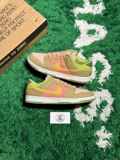 Size 11.5 (PREOWNED) Dunk Low Sun Club Arctic Orange