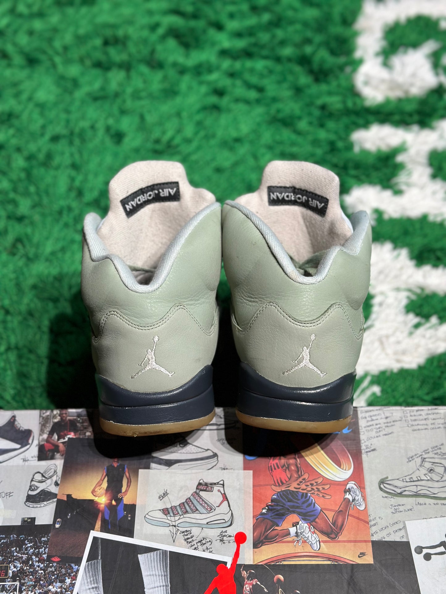 Size 10.5 (PREOWNED) Jordan 5 Jade Horizon