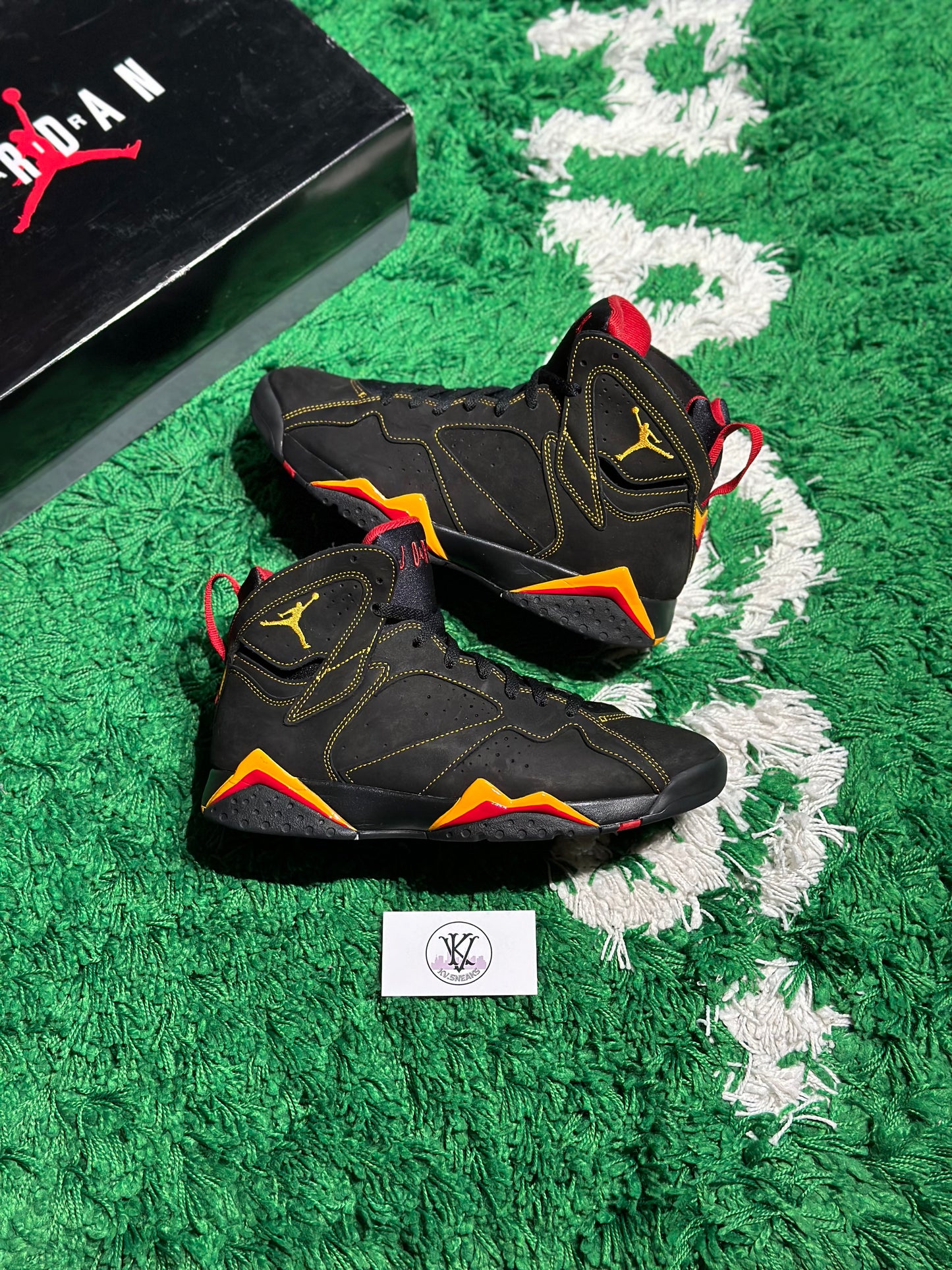 Size 10.5 (PREOWNED) Jordan 7 Citrus