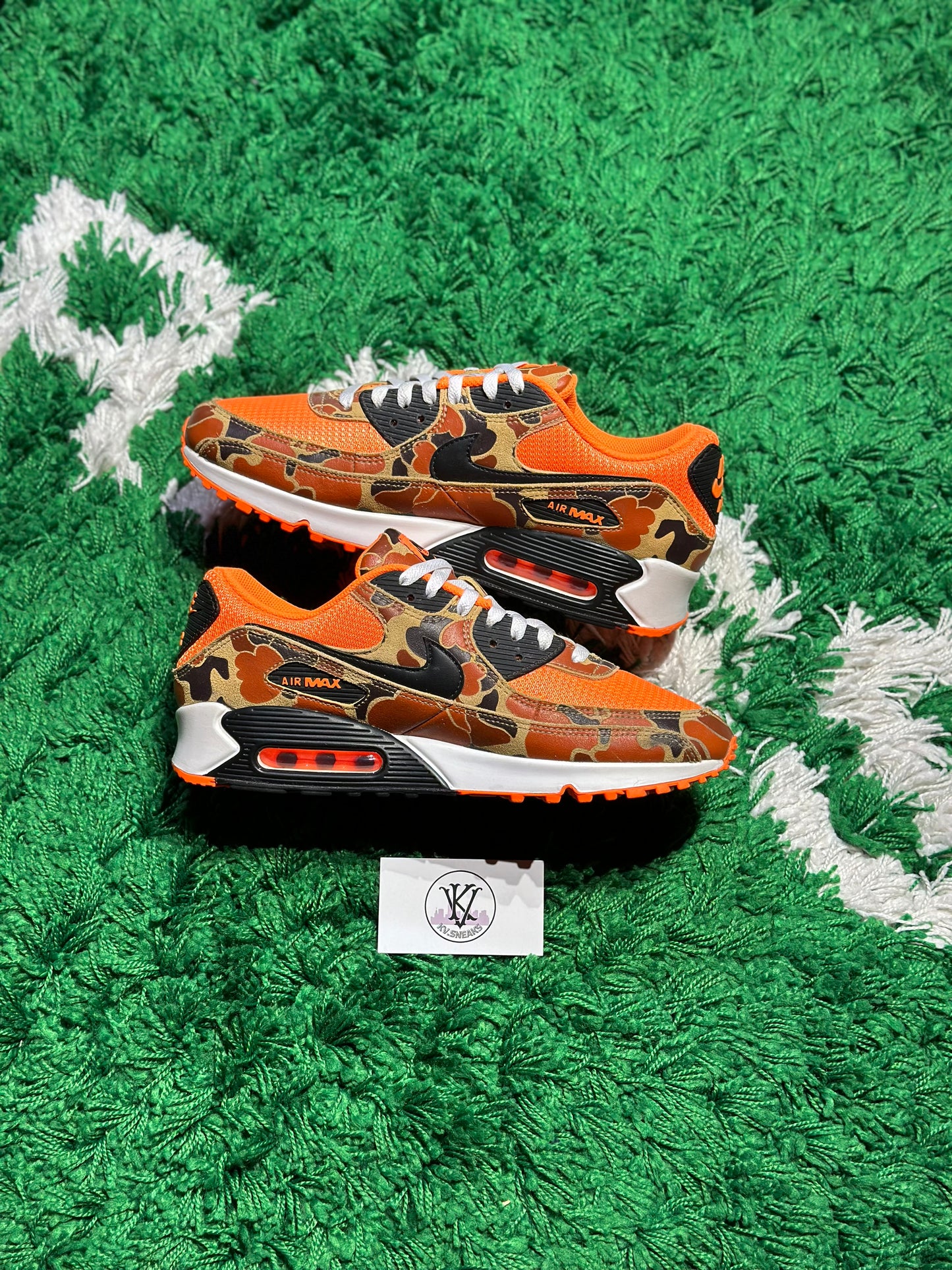 Size 10.5 (PREOWNED) Air Max 90 Duck Camo Orange