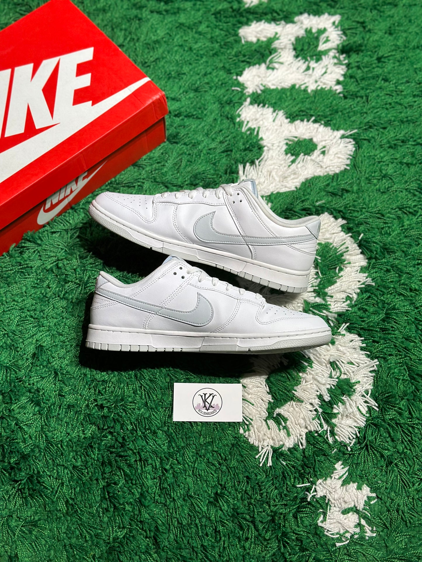 Size 11.5 (PREOWNED) Dunk Low White Pure Platinum