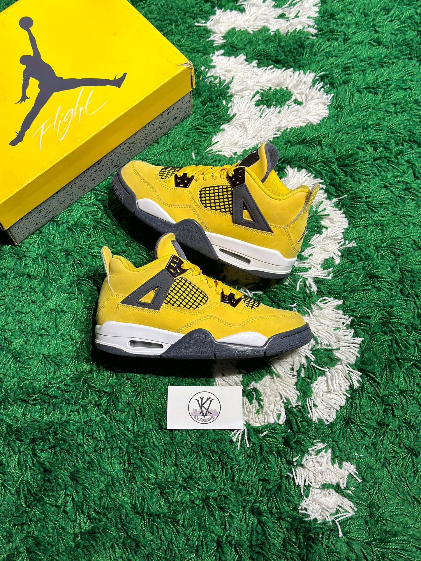 Size 5Y (PREOWNED) Jordan 4 Lightning