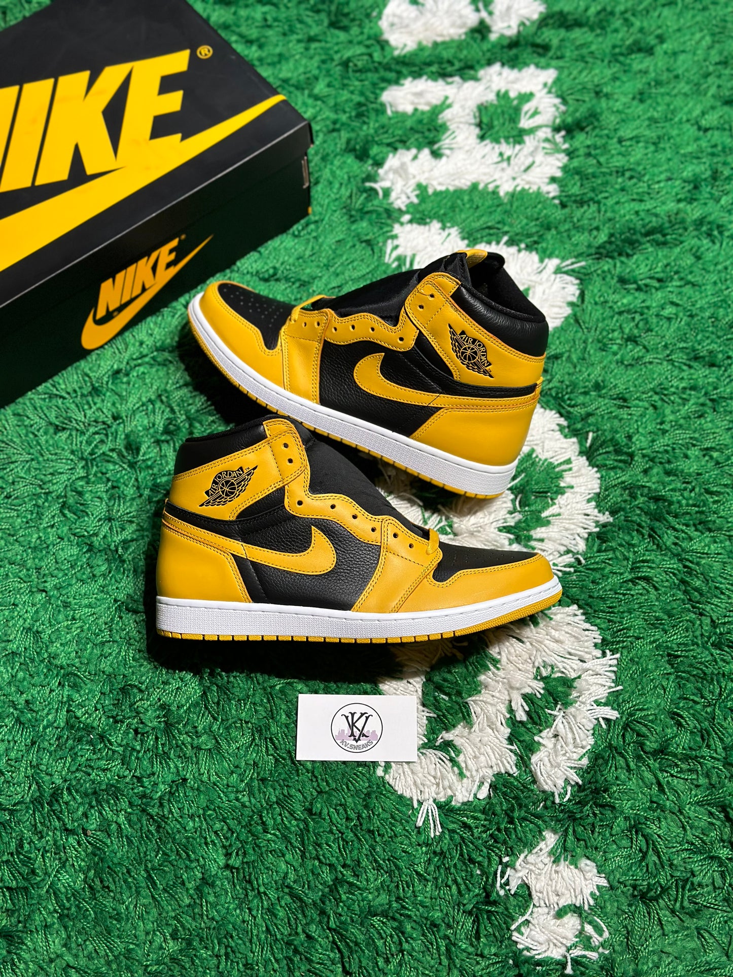 Size 11 (NEW) Jordan 1 High Pollen