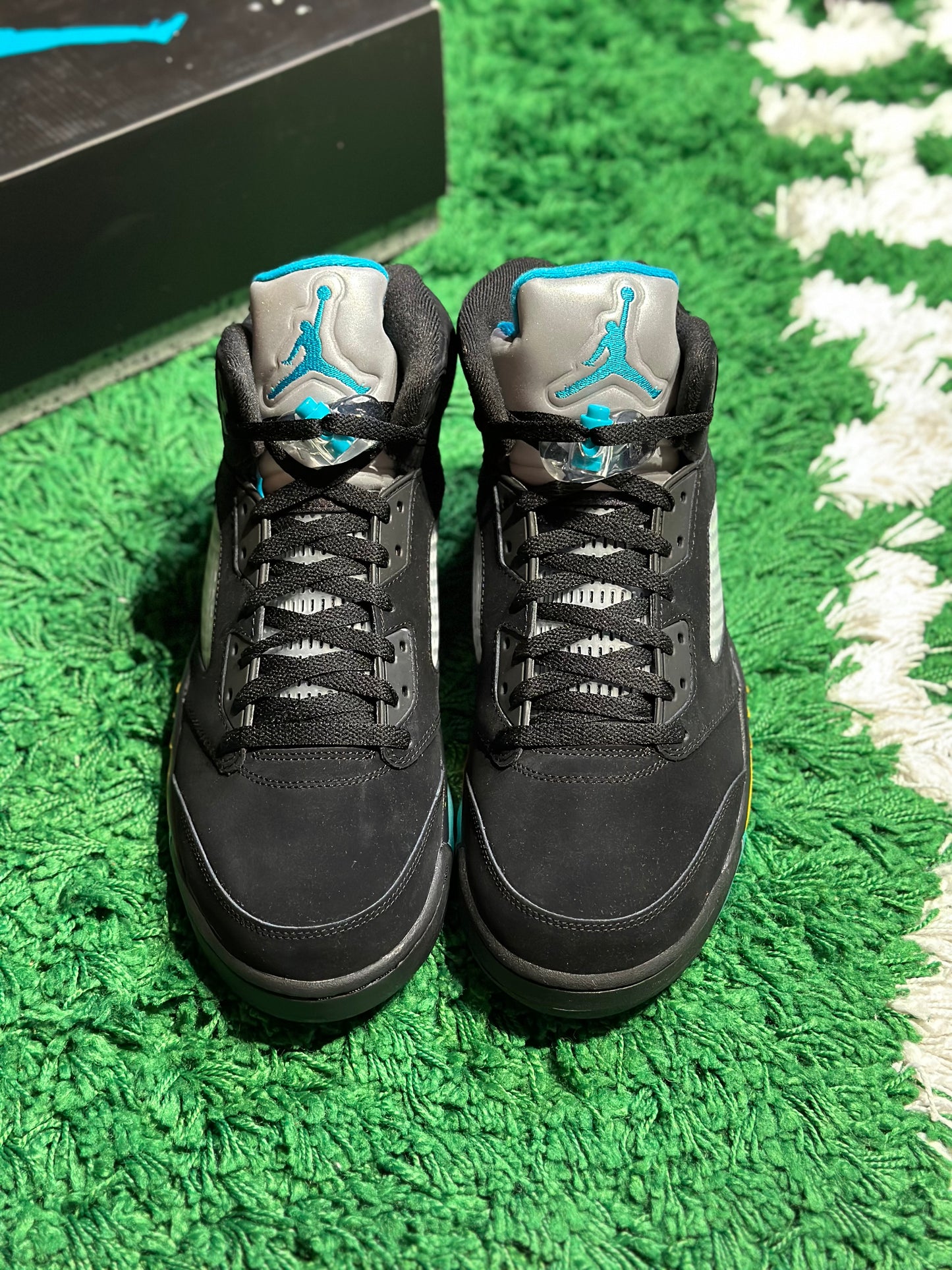 Size 13 (NEW) Jordan 5 Aqua