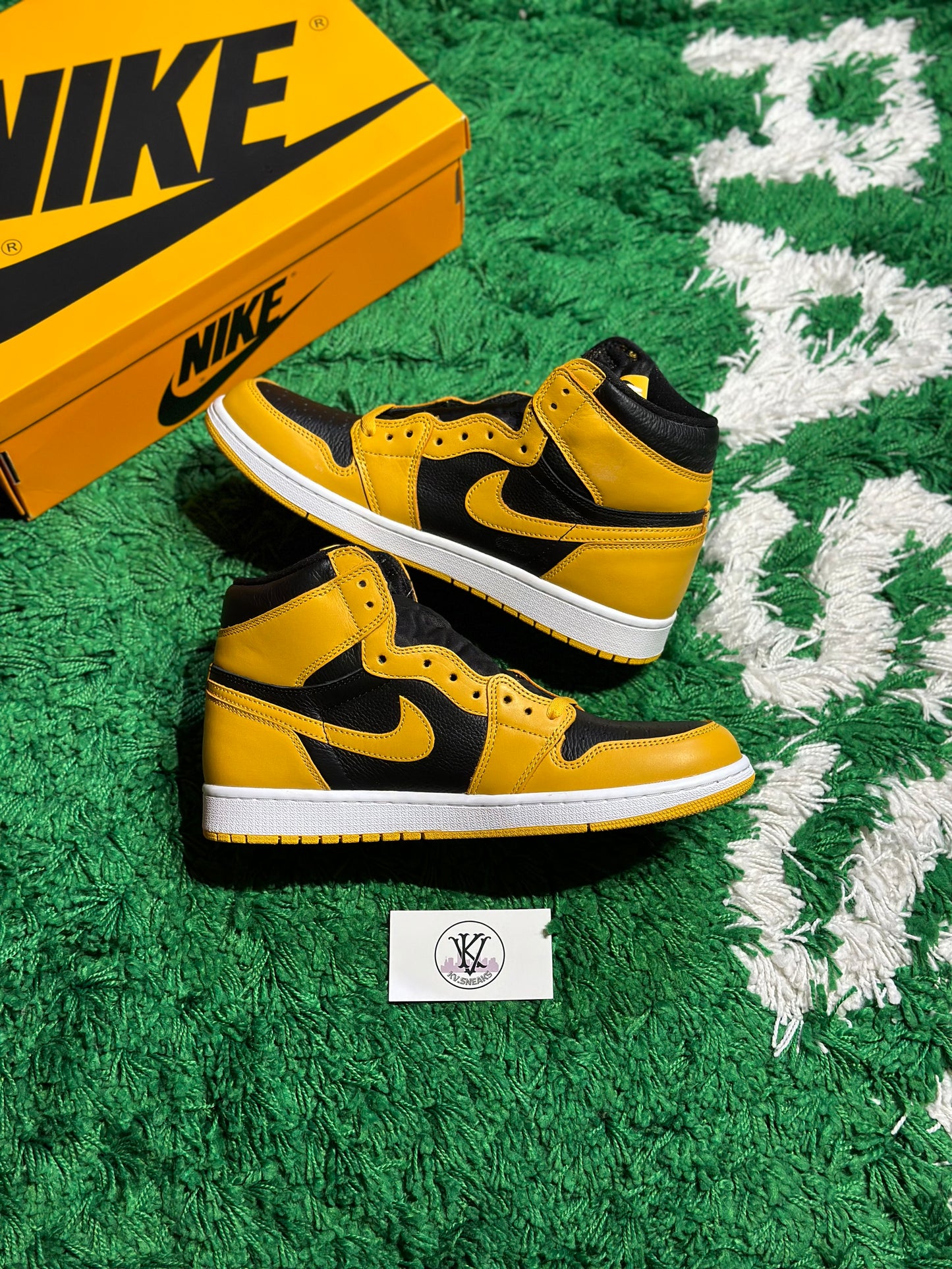 Size 10.5 (NEW) Jordan 1 High Pollen