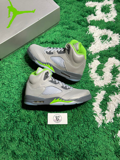 Size 10.5 (NEW) Jordan 5 Green Bean