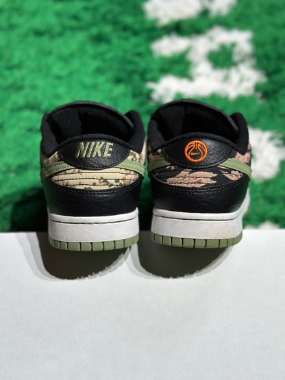 Size 10.5 (PREOWNED) Dunk Low Crazy Camo