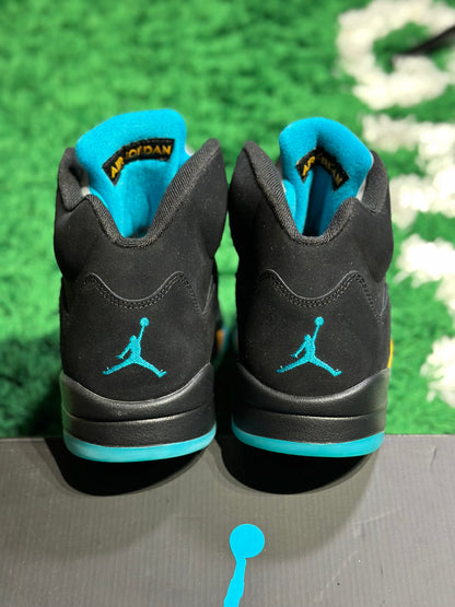 Size 13 (NEW) Jordan 5 Aqua